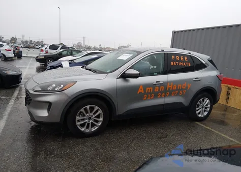 2021 Ford Escape Se Hybrid z USA, uszkodzony, nr VIN 1FMCU0BZ1MUB16461